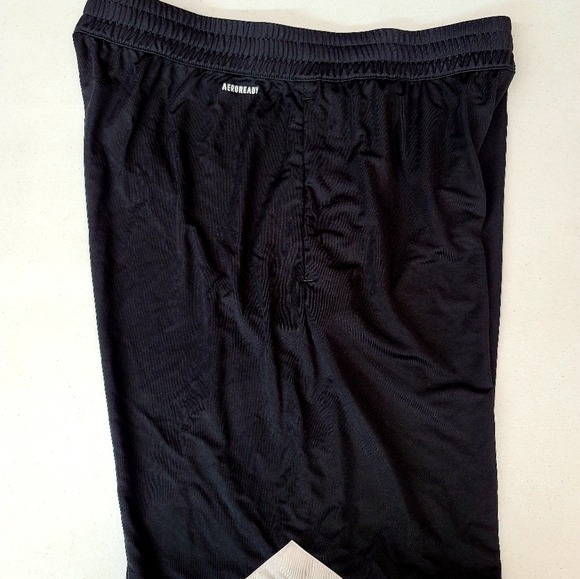 adidas shorts - Picture 4 of 5